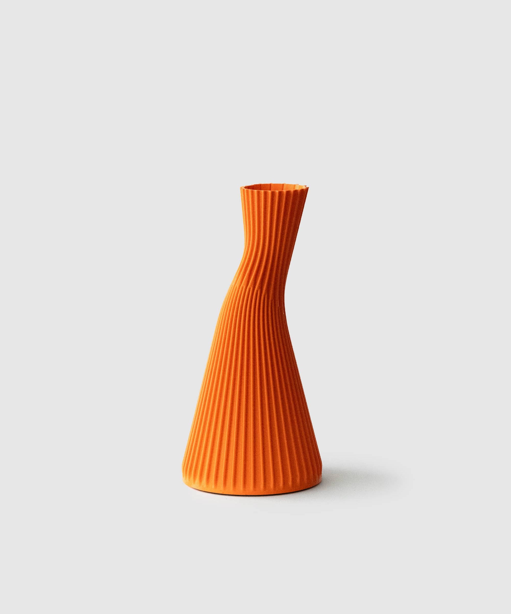 Cyrc. Orange conan vase