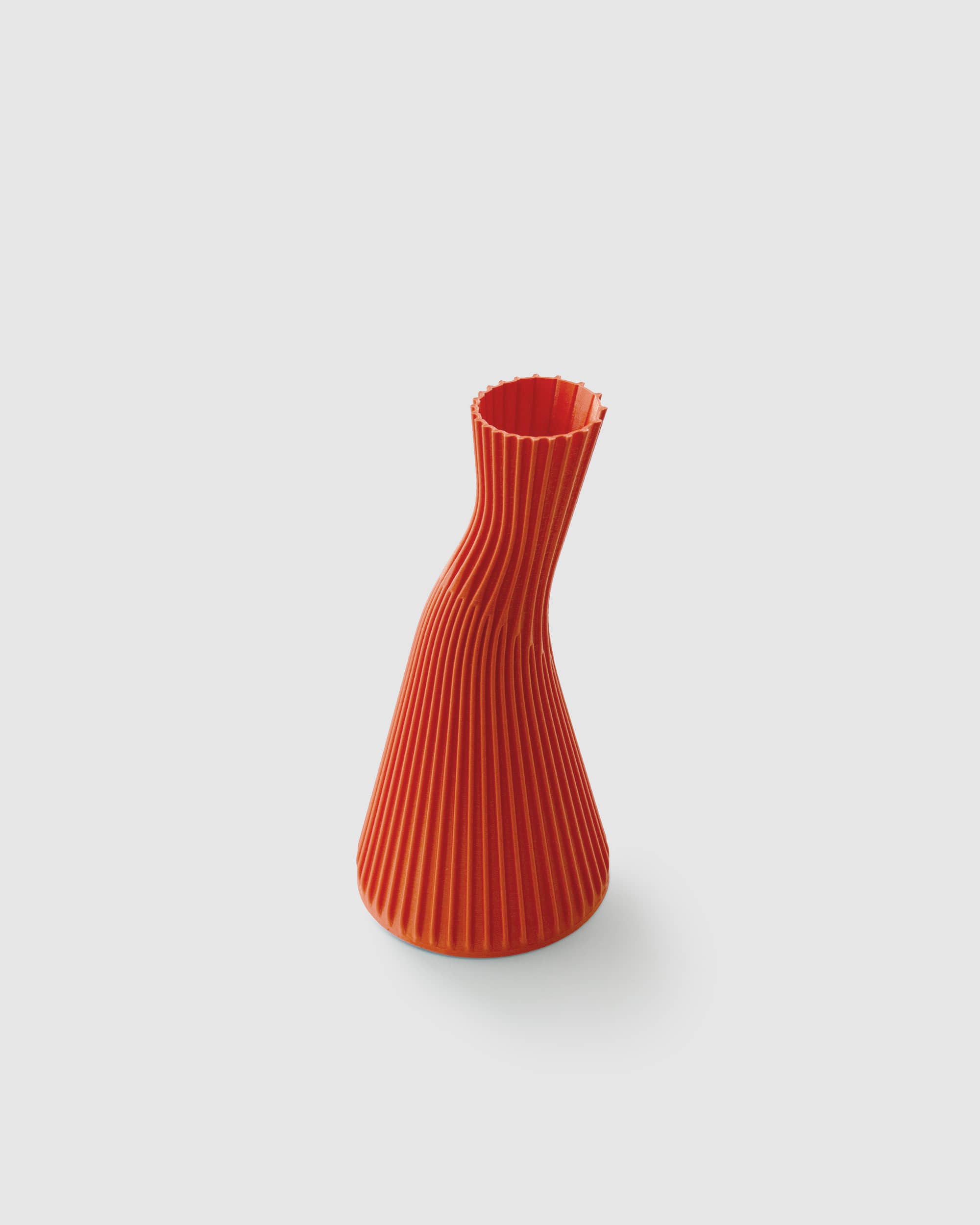 Cyrc. Orange conan vase - angle