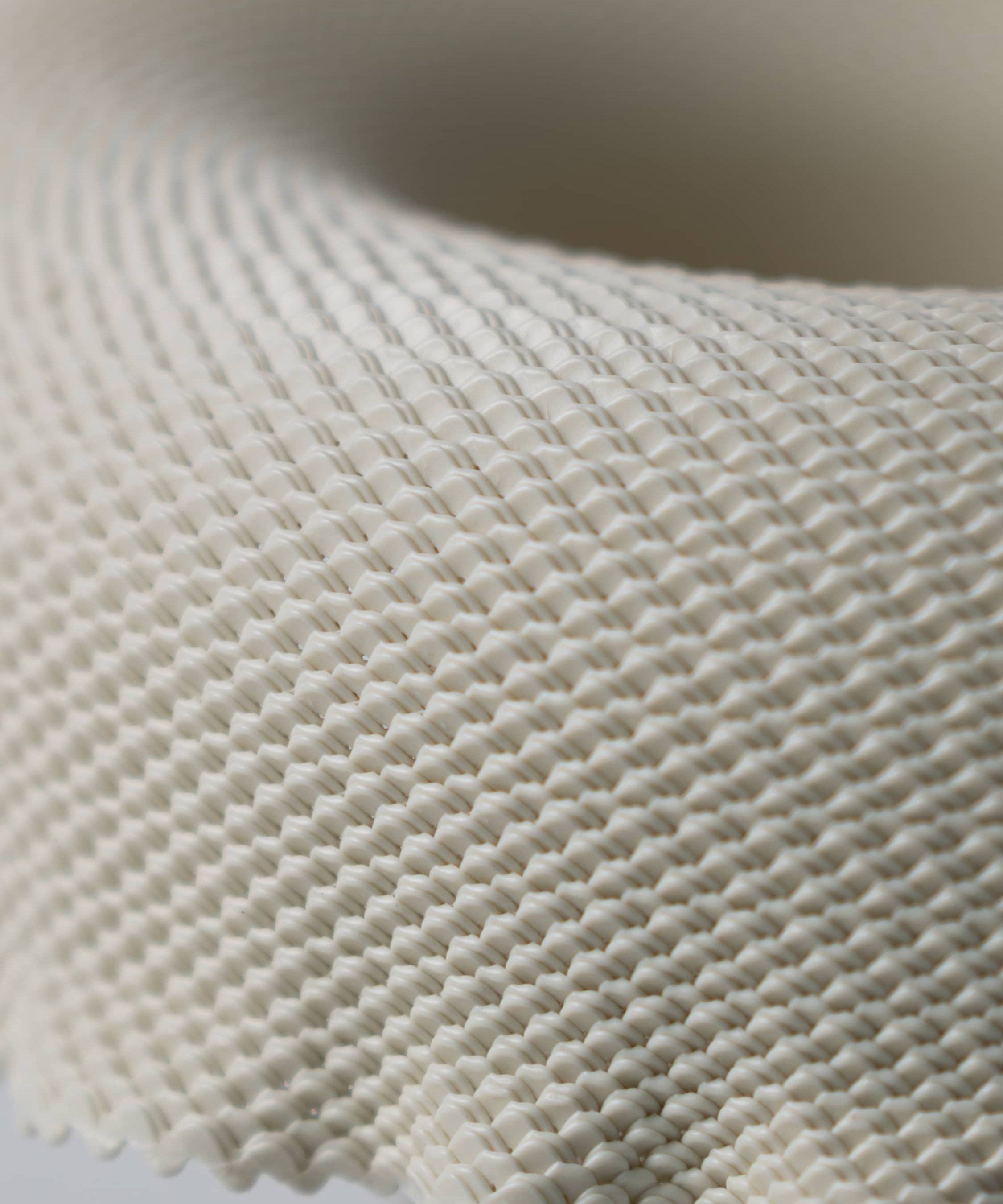 cyrc-lukus-zoom-eggshell.jpg