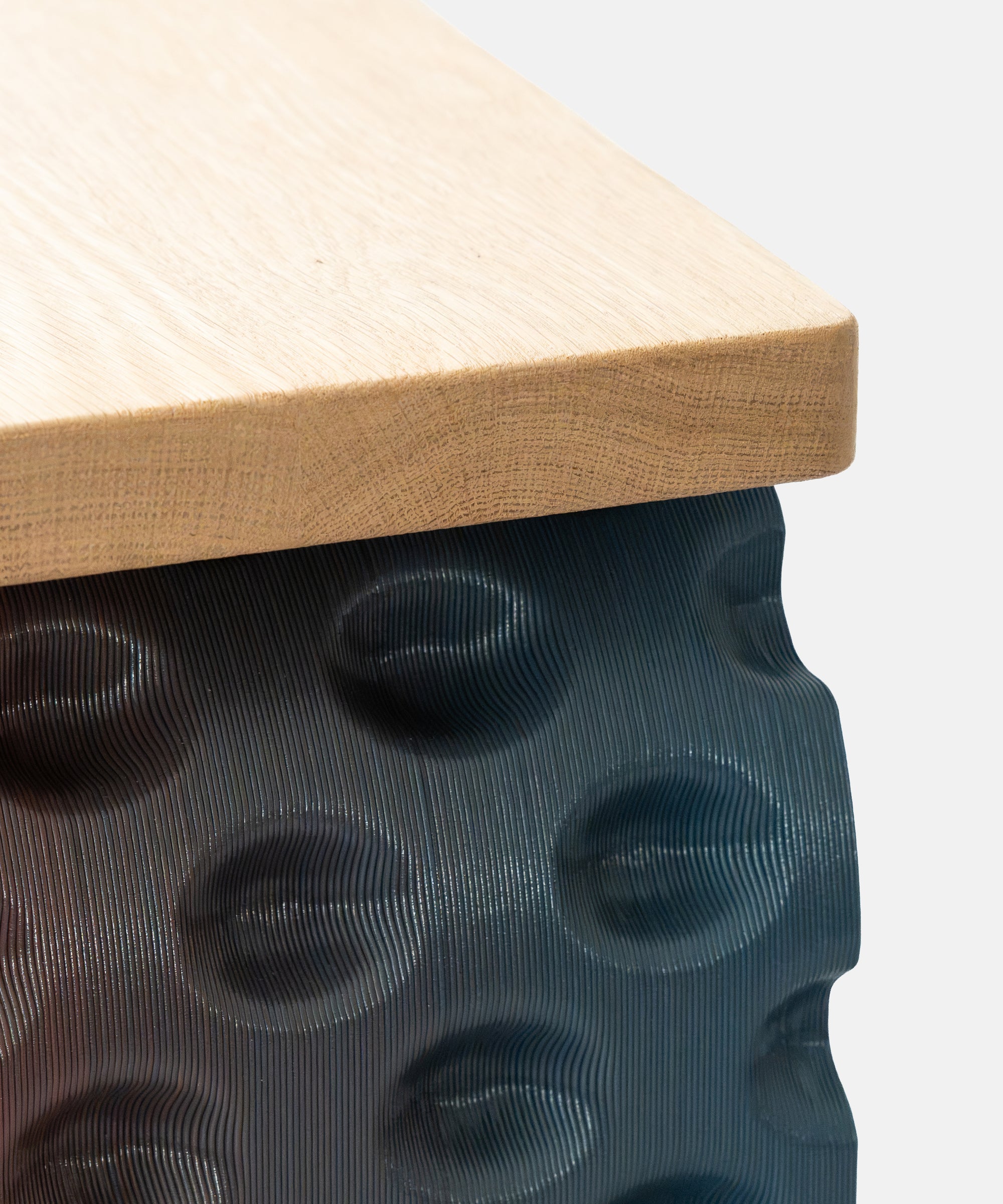 cyrc-phoam-short-table-redtobluegradient-zoom.jpg