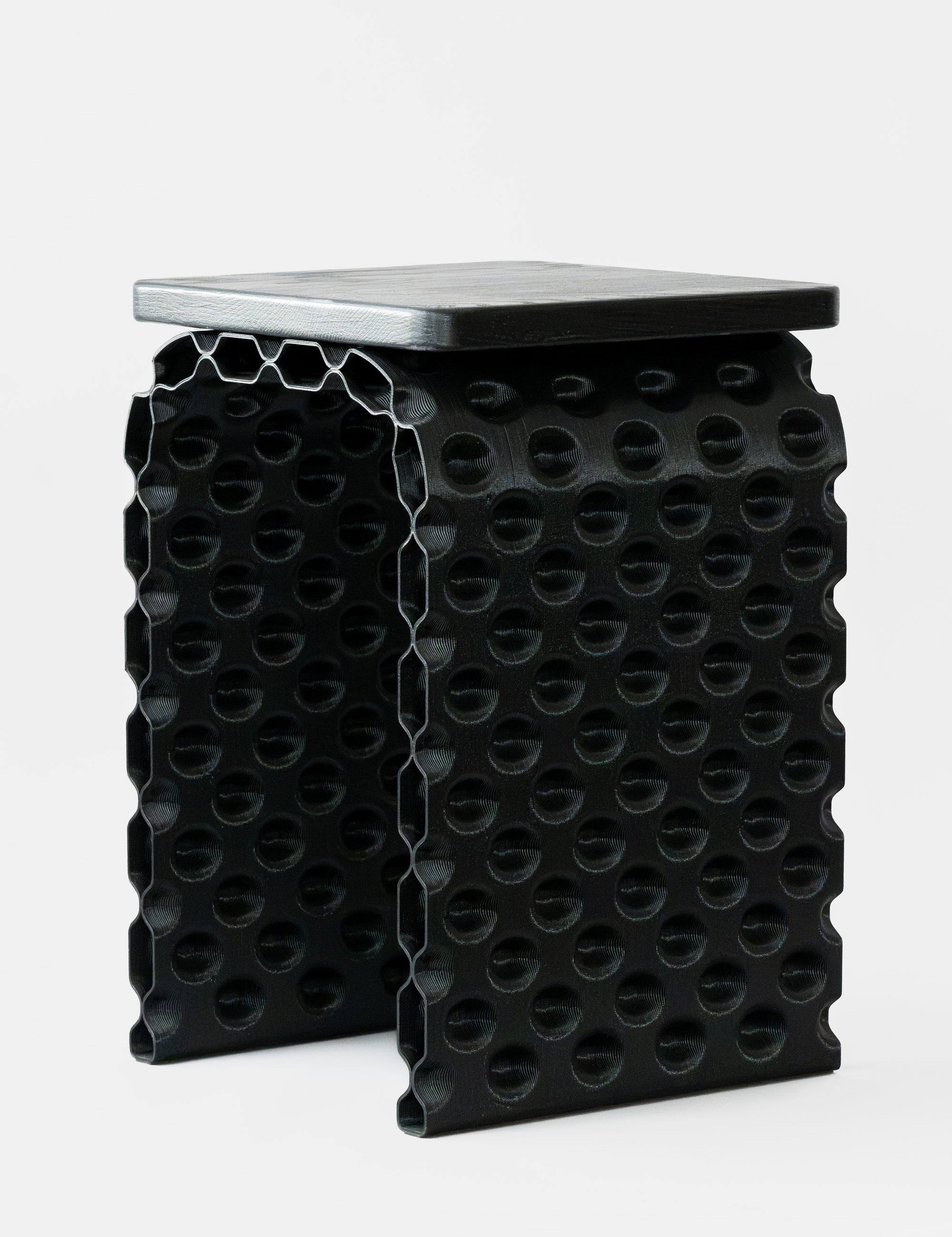 cyrc-phoam-table-black-angle.jpg